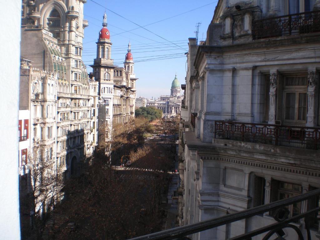 Hotel Chile Buenos Aires Exteriör bild